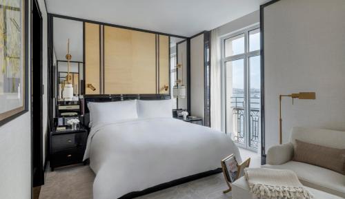 King Suite with Sea View
