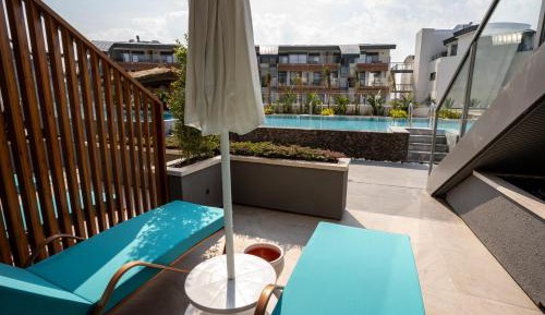Standard Room Pool Direct Access