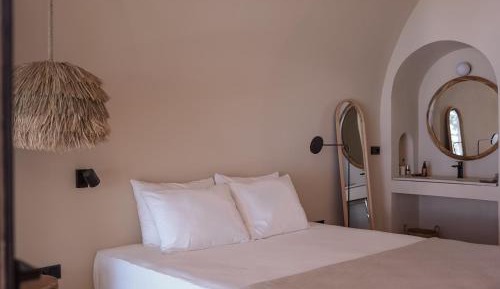 Suite with Garden View