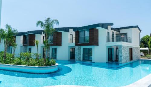 Duplex Lake House
