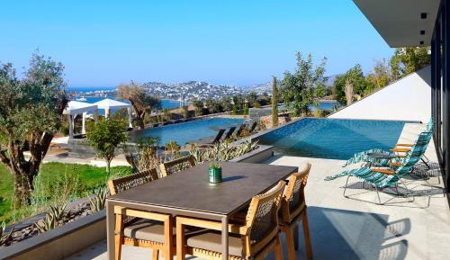 Three-Bedroom Apartment with Private Pool