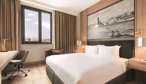 Premium Queen Room