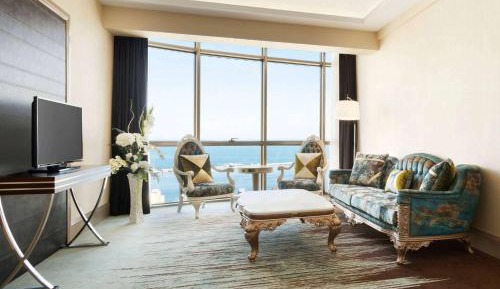 King Suite with Sea View