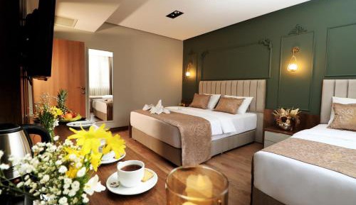 Deluxe Triple Room