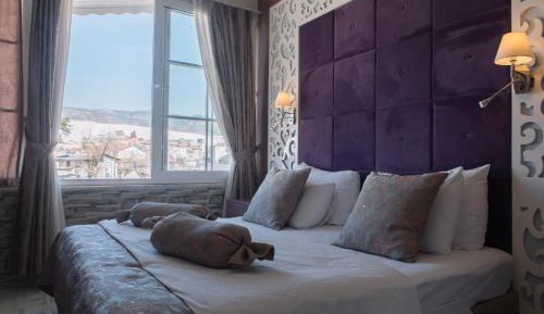 Comfort Double or Twin Room with Travertine View