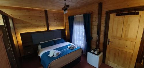 Bungalow (4 Adults) with Private Patio