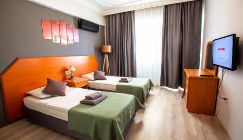Suite with Air-Conditioning