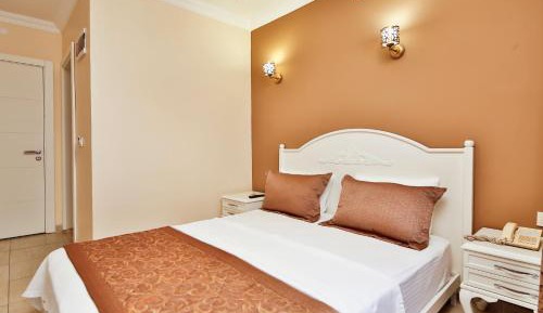 Double Room with Side Sea View
