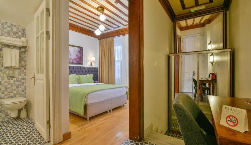 Large Double Room