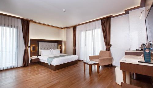 Double Room with Lake View