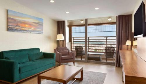 1 Double Bed Suite
