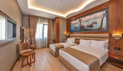 Deluxe Triple Room