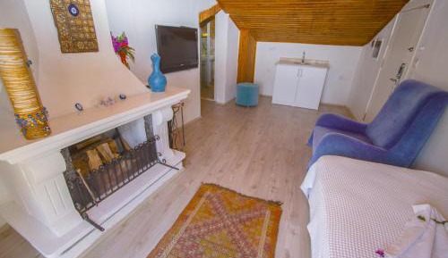 Deluxe Suite with Sea View