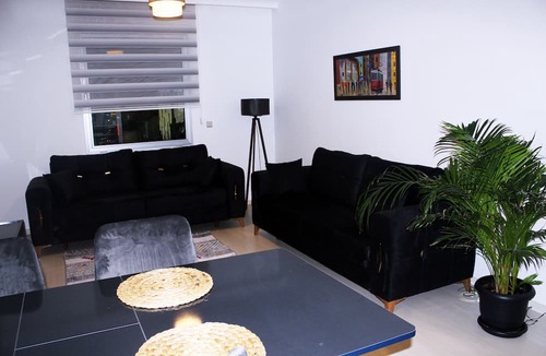 Kucukbakkalkoy House | Flora Rezidance Ataşehir