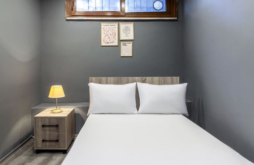 Fatih Apartment | Amazing Flat near Kennedy Avenue in Fatih