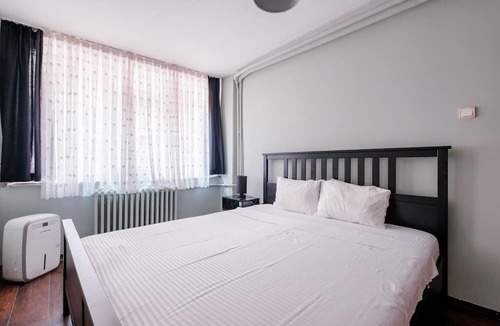 Besiktas Apartment | Near Ciragan Palace: 2-Min Walk