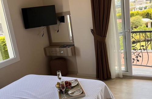 Narlidere Hotel | B.equine Range Hotel