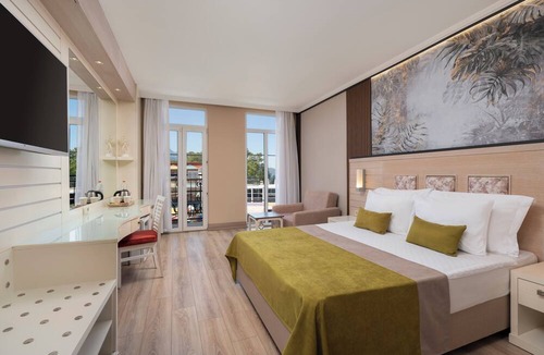 Kemer Resort | Orange County Kemer