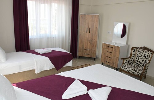 Pamukkale City Centre Hotel | The Titanic House