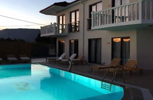 Ula Bed & Breakfast | ALBIZIA BOUTIQUE HOTEL