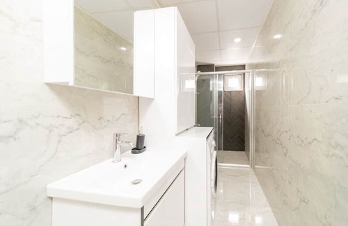 Antalya City Centre Apartment | Antalya Central Flat, 15 Min to Mermerli Beach