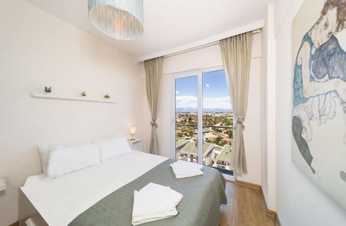 Kepez Apartment | Pleasant Flat with Shared Pool in Kepez