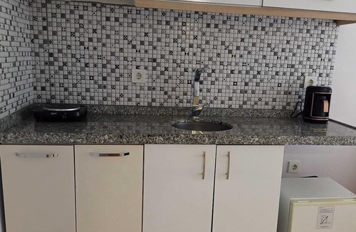 Ortakoy Apartment | Unique spaciousness in a historical location 1-4 person hostel - Room 1