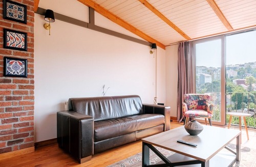 Uskudar Apartment | Stunning Sea View Loft 5 min to Park in Kuzguncuk