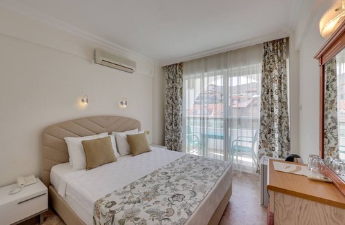 Icmeler City Center Hotel | Contess By Faros