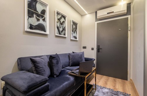 Besiktas Hotel | Wind Suit
