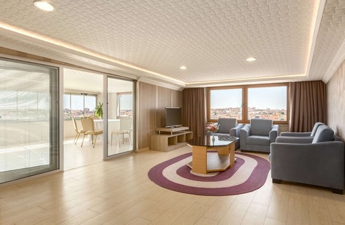 Usak Hotel | Ramada by Wyndham Usak