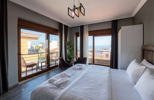 Yenifoca Hotel | Stone House Foca Butik Otel