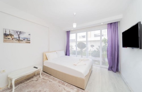Konyaalti Apartment | Residence w Balcony 10 min to Beach in Konyaalti