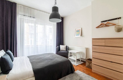 Asmali Mescit Apartment | Sleek Flat within Walking Distance to Pera Museum