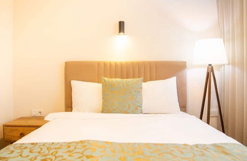 Kahramanlar Mahallesi Apartment | Colorful and Central Flat near Kulturpark Izmir