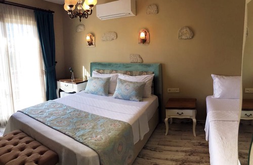 Hacımemis Hotel | Alaçatı Viola Hotel