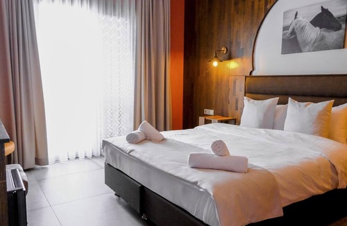 Ozdere Hotel | Wind of Alacati +12
