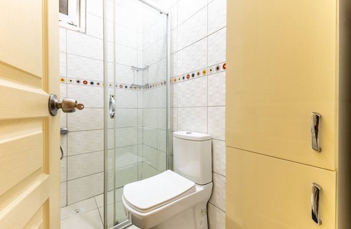 Besiktas Apartment | Chic Flat w Balcony 5 min to Dolmabahce Palace