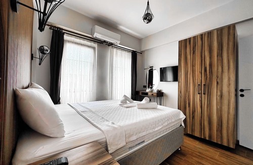 Bozcaada House | Tinos Otel & Bağ Evi (+12 Yaş)
