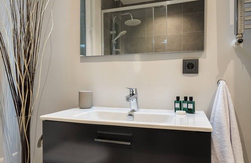 Sisli Apartment | Luxury Brand New 3BR/2Bath Flat in Nisantasi