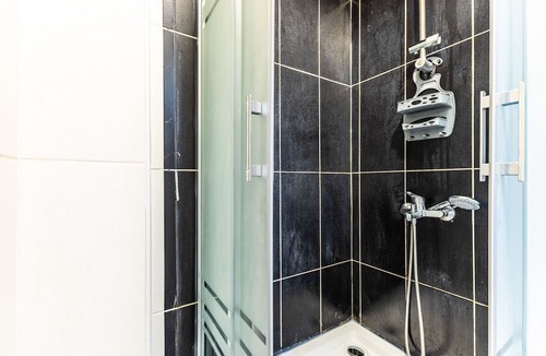 Atasehir Apartment | Studio Flat w City View 5 min to Emaar Square