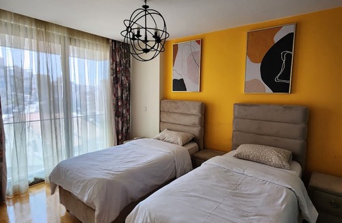 Harbiye Apartment | Taksim Perfect Residence, 3 bedrooms , pool, Gym, Sauna , Wifi