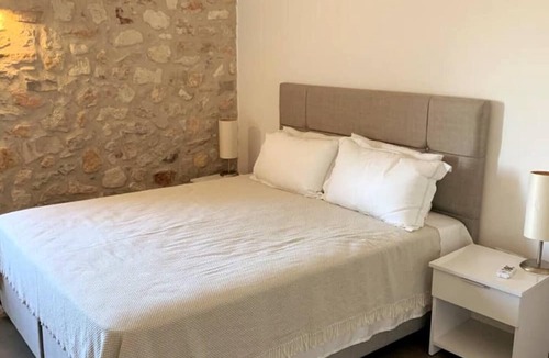 Cesme House | 14 beds 7 en-suite rooms Çeşme, 450 m2 6500 land