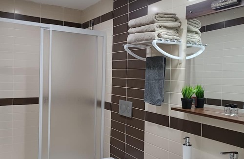 Pendik Apartment | 5 Minutes to the Sabiha Gökçen Airport! Unique experience with lots of apartment