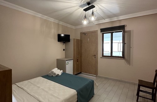 Edremit Hotel | Antandros Narlı Konak