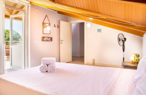 Yalıkoy Apartment | Flat w Sea View Terrace 1 min to Beach in Didim