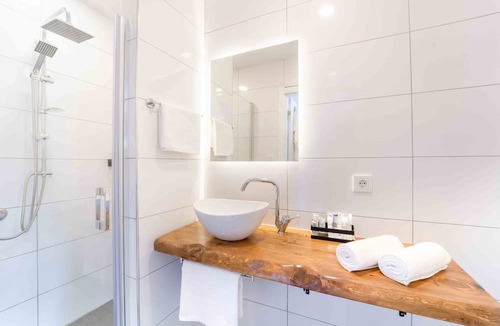 Kepez House | Cozy Bedroom, Livingroom and Fully Equipped Kitchen 10 minutes walking to Beach