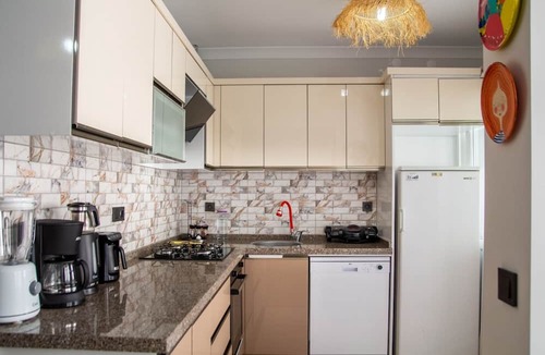 Camlık Mahallesi Apartment | Spacious and Furnished Flat Next to Beach in Didim