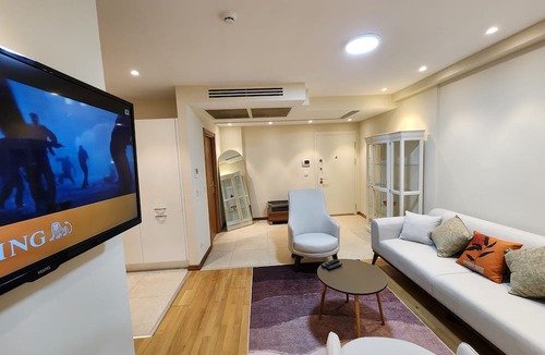 Taksim Apartment | Downtown İstanbul Taksim, family suit, pool, sauna gym internet Netflix