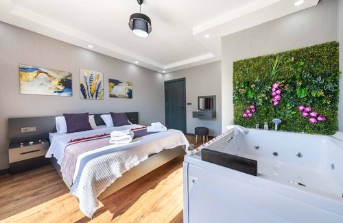 Sarıbelen Villa | Villa Arda Liar heaven — private swimming Polo — jacuzzi —160 mtr2 garden